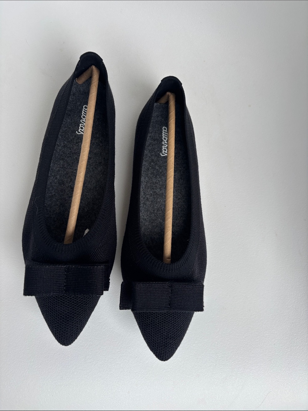 Allbirds, Women’s Tree Breezer Bow, US size 7
Color; black, new condition